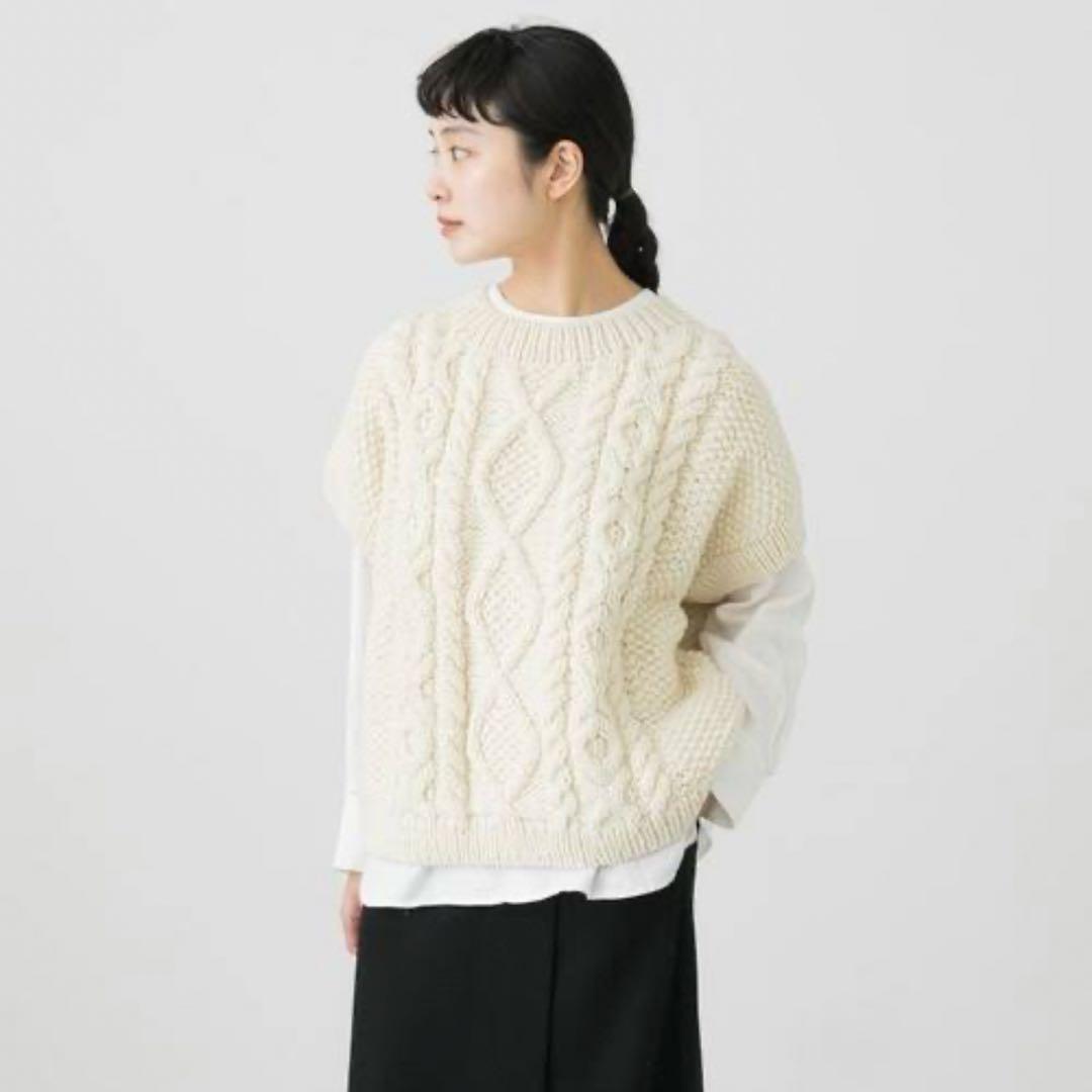 かぐれ ペルーアランクルーネックベスト アイボリー