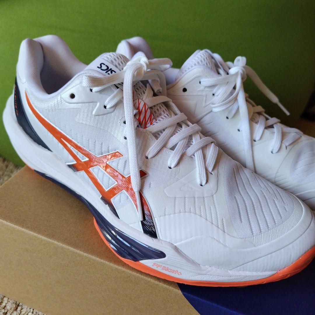 『アース』asicsスカイエリートFF3　27.5cm