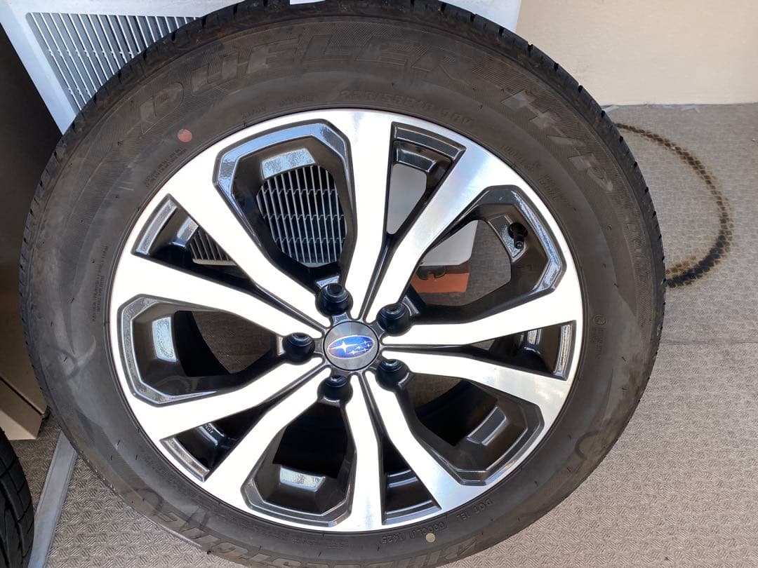 フォレスターSK純正ホイール4本セット 225/55R18 PCD114.3mm