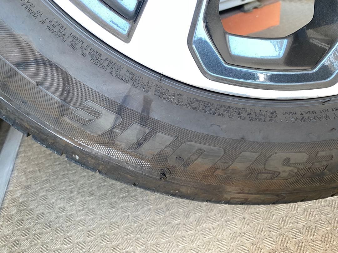 フォレスターSK純正ホイール4本セット 225/55R18 PCD114.3mm