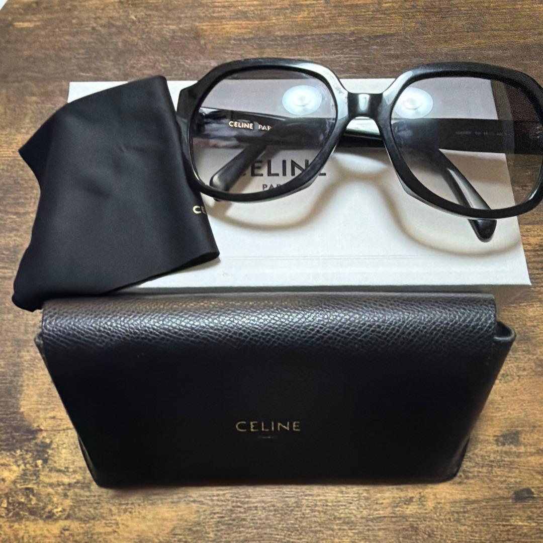 CELINEサングラス（即購入可）