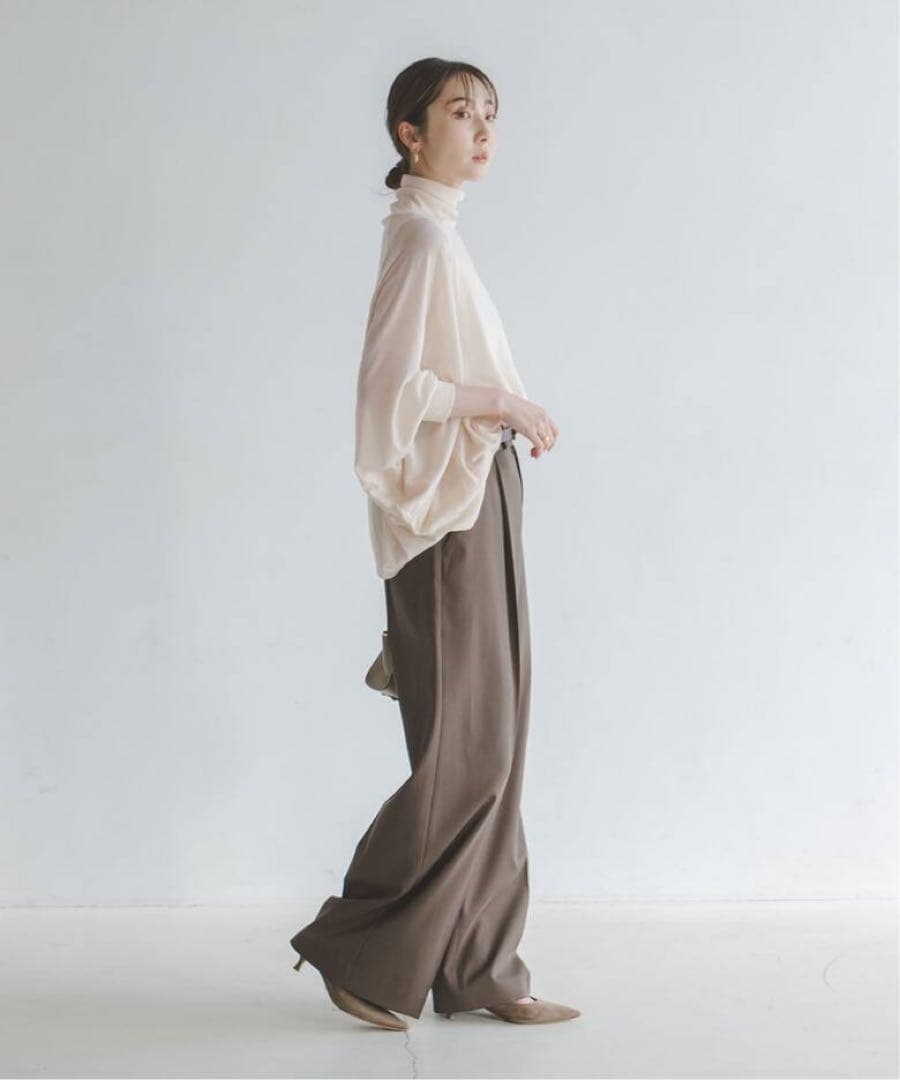 コグザビッグスモーク MATILDA POLLONECKABANICOS TOP