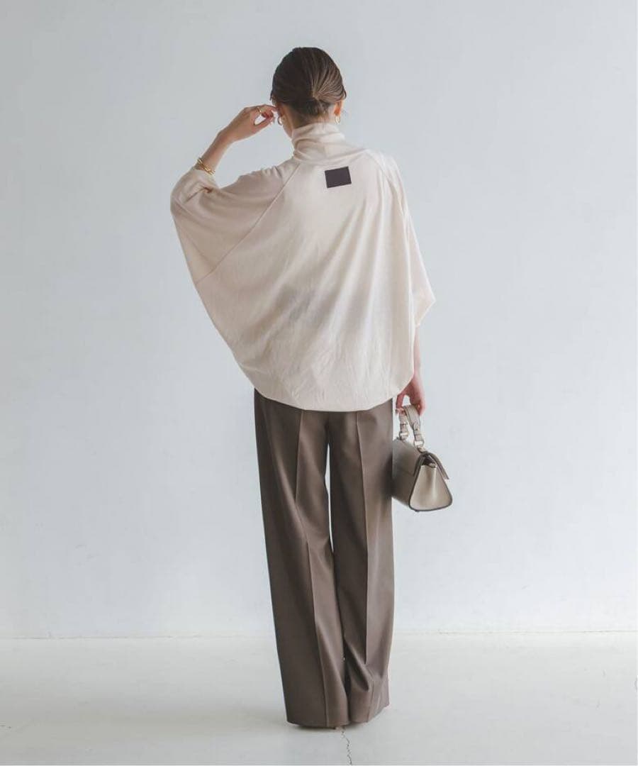 コグザビッグスモーク MATILDA POLLONECKABANICOS TOP