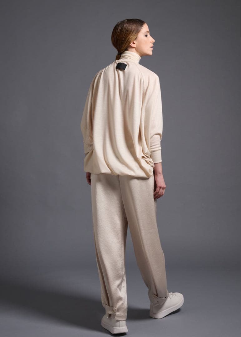 コグザビッグスモーク MATILDA POLLONECKABANICOS TOP