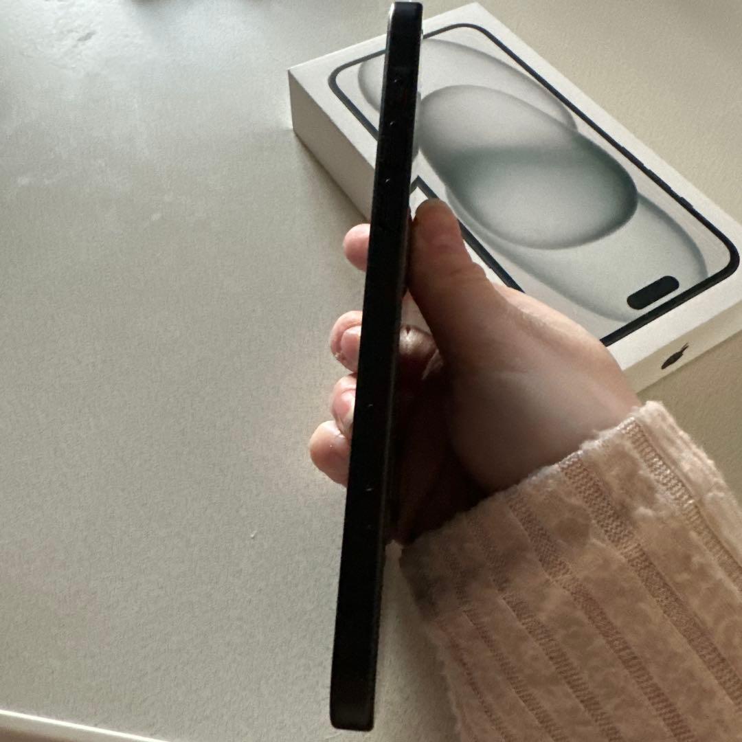 常識を！ラスト！iPhone15plus SIMフリー ブラック 即日発送