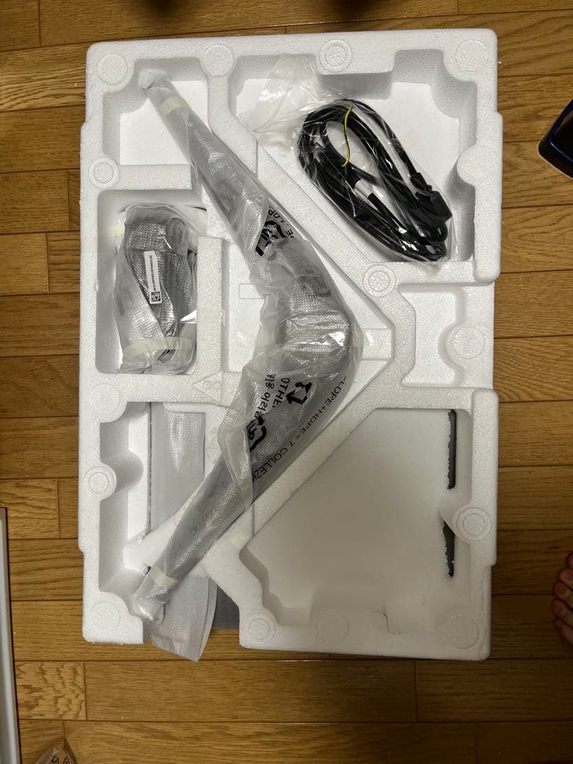 ASUS TUF VG27AQ5A ゲーミングモニターWQHD 200Hz