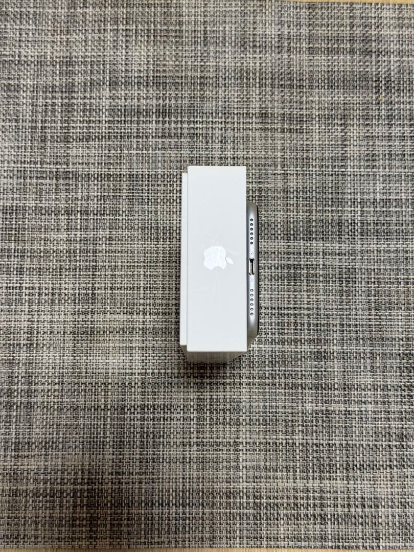 Apple iPhone SE 第2世代 (SE2) 64GB ホワイト