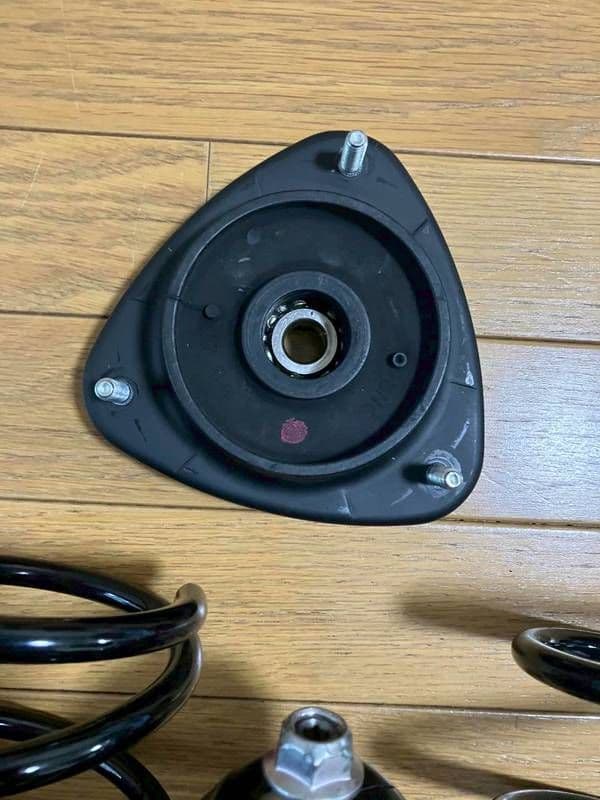 エ*０様 新車外し トヨタ純正 86 ZN6 後期 サスペンション1台分 ZC6