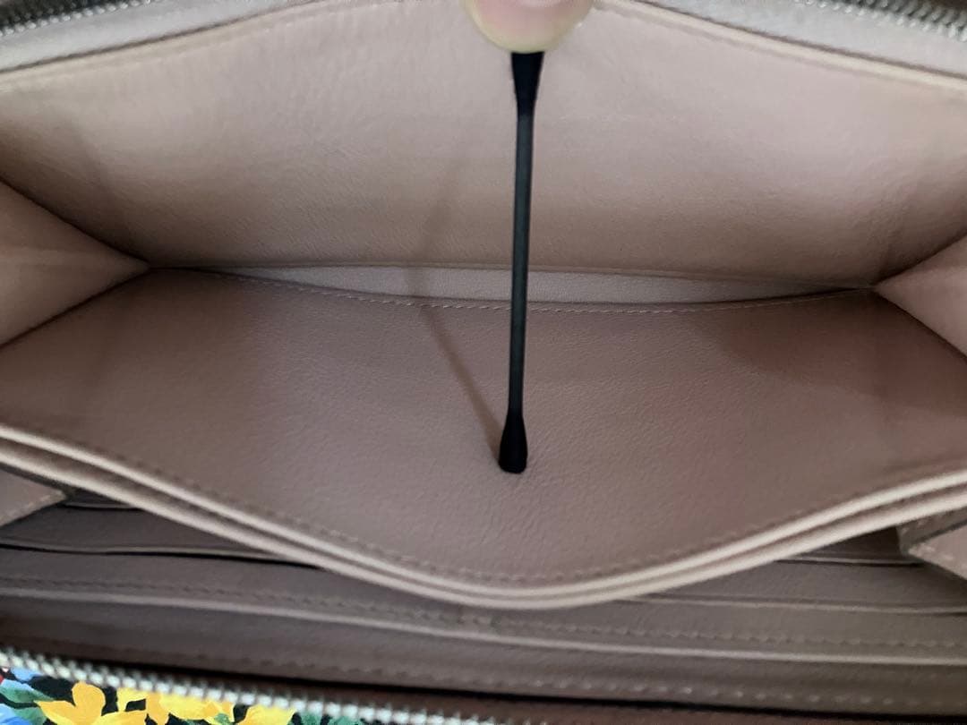 値下げ！！美品！ルイヴィトンマヒナ長財布ピンク系　付属品付き