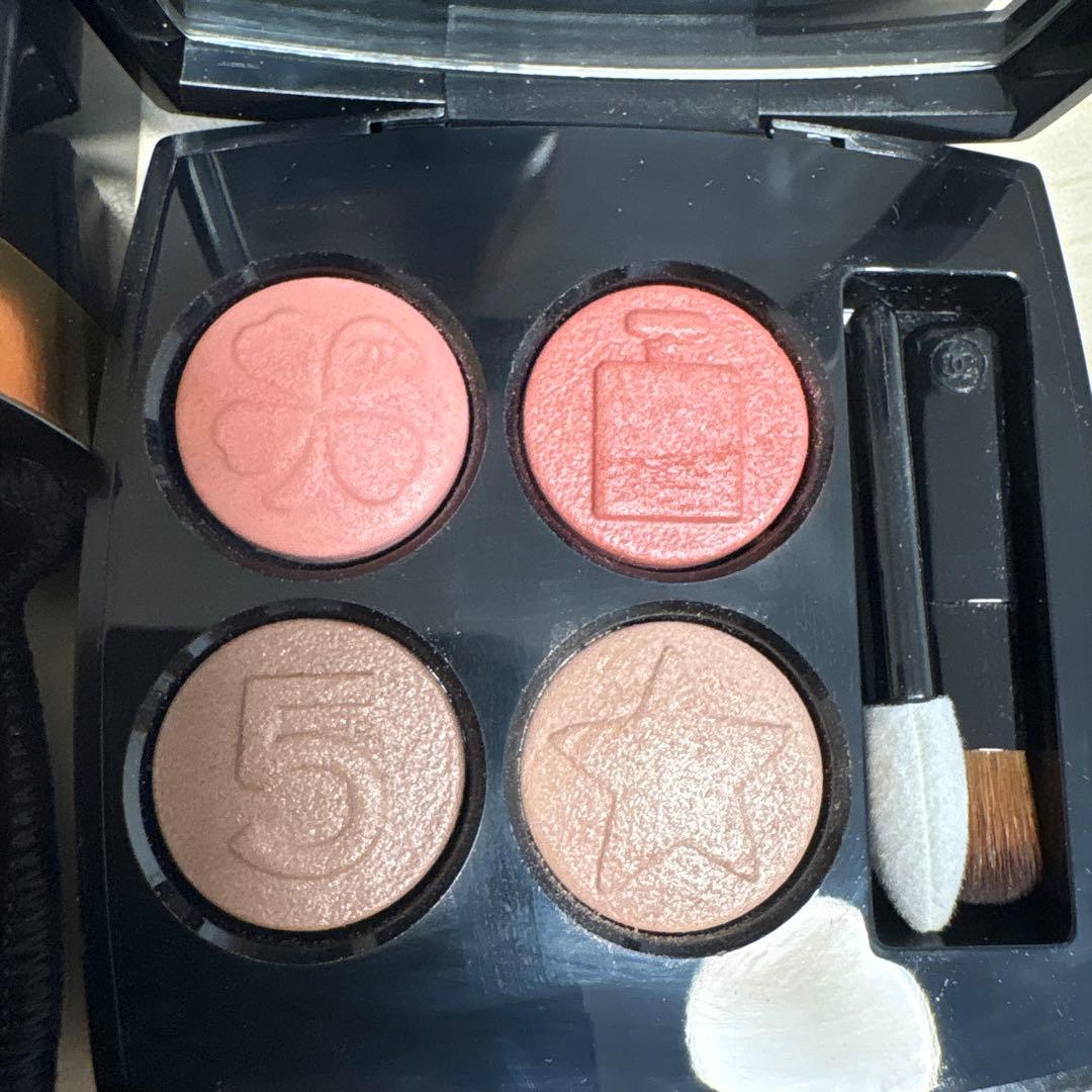 CHANEL シャネル レ キャトル オンブル ブトン 209ブトンマドモアゼル