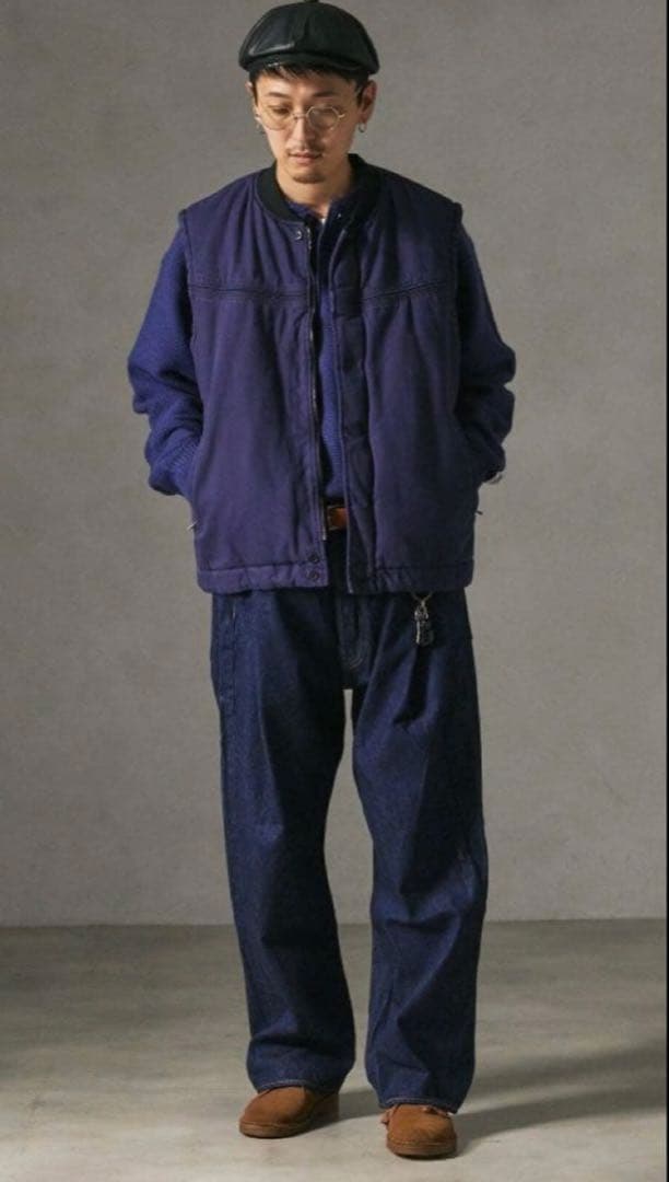 Levi's ダークブルーストレートデニム