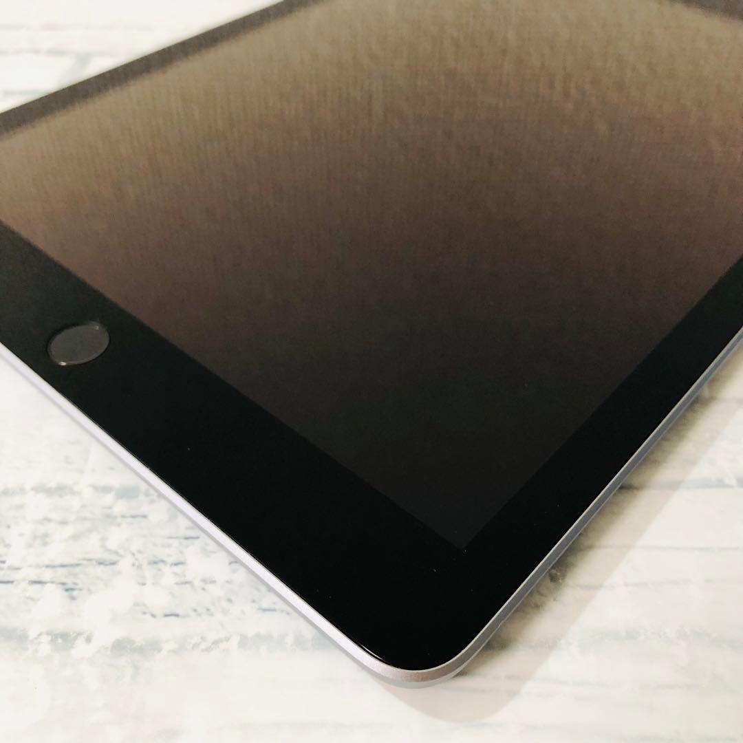 iPad 第6世代 32GB SIMフリー　管理番号：252