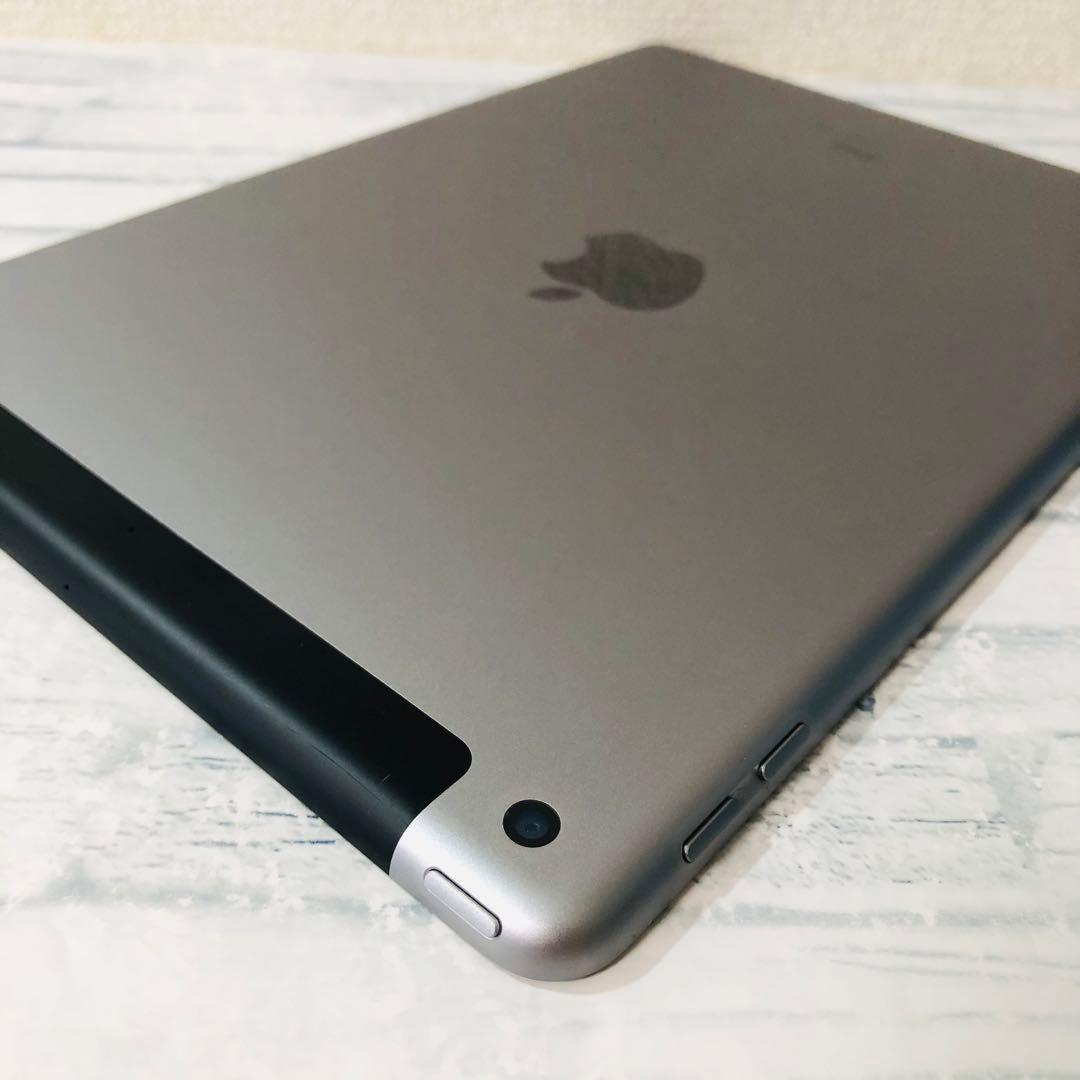 iPad 第6世代 32GB SIMフリー　管理番号：252