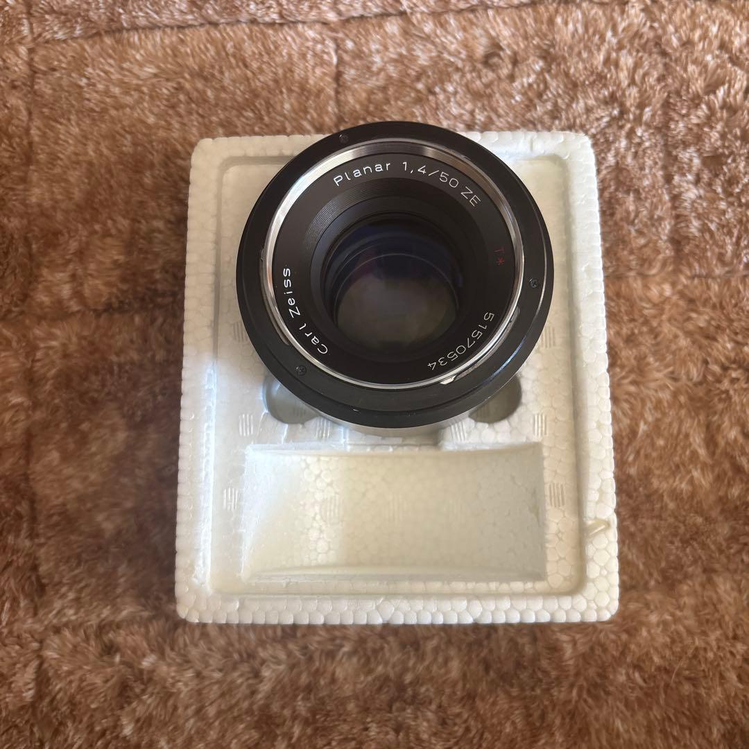 カールツァイスCanon EFマウント 50mm