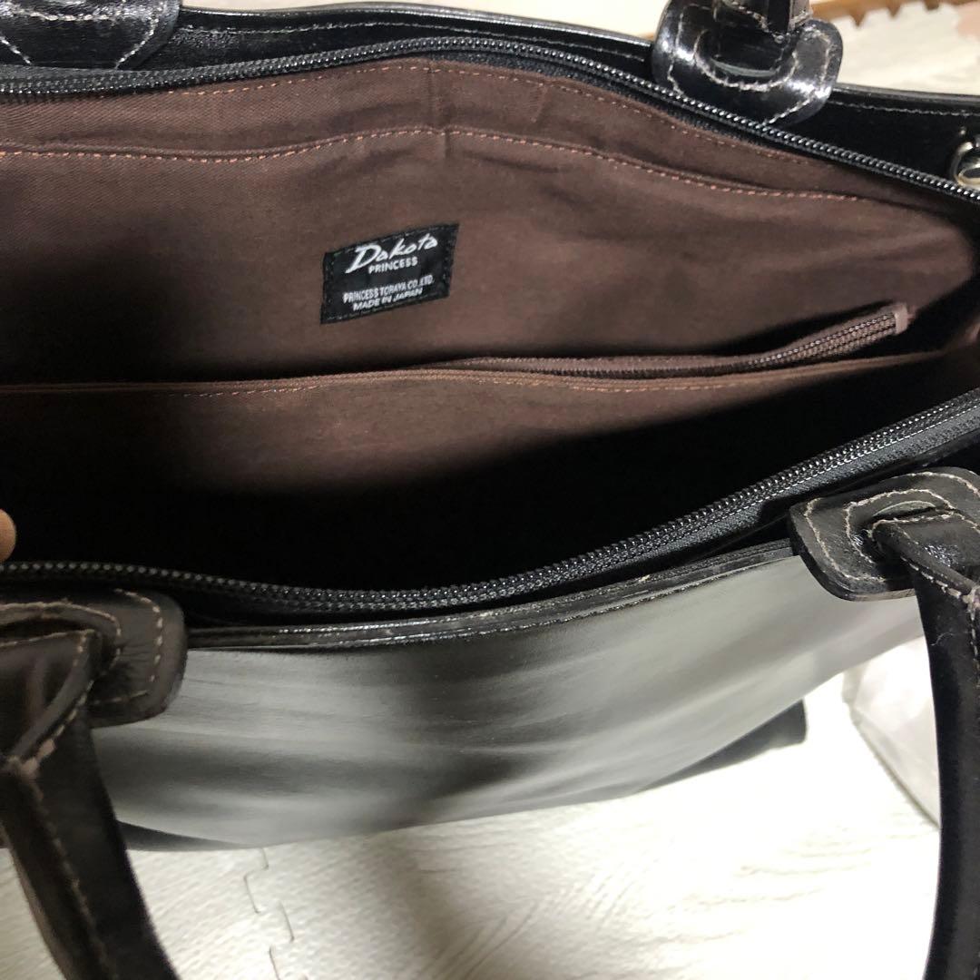 黒 レザー ビジネスバッグ　Dakota