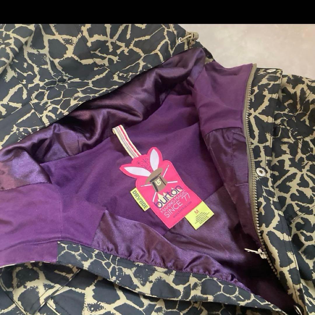 バートン　アニマル柄つなぎジャンプスーツ