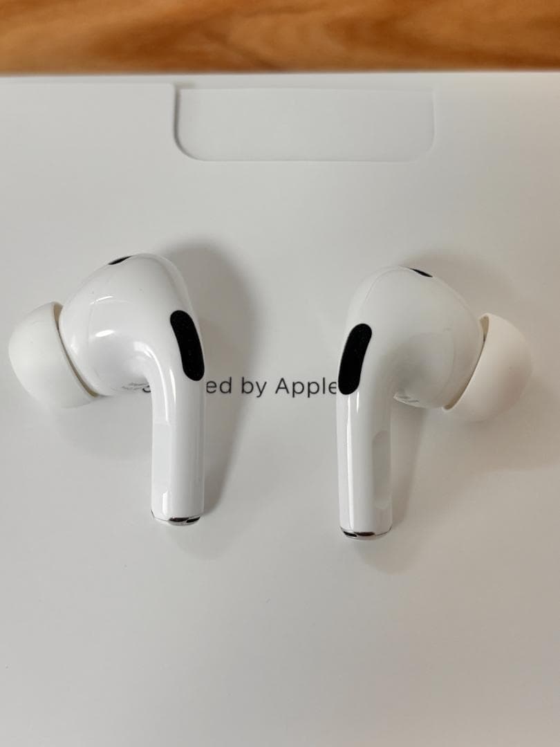 AirPods Pro 第2世代 MQD83J/A Lightning