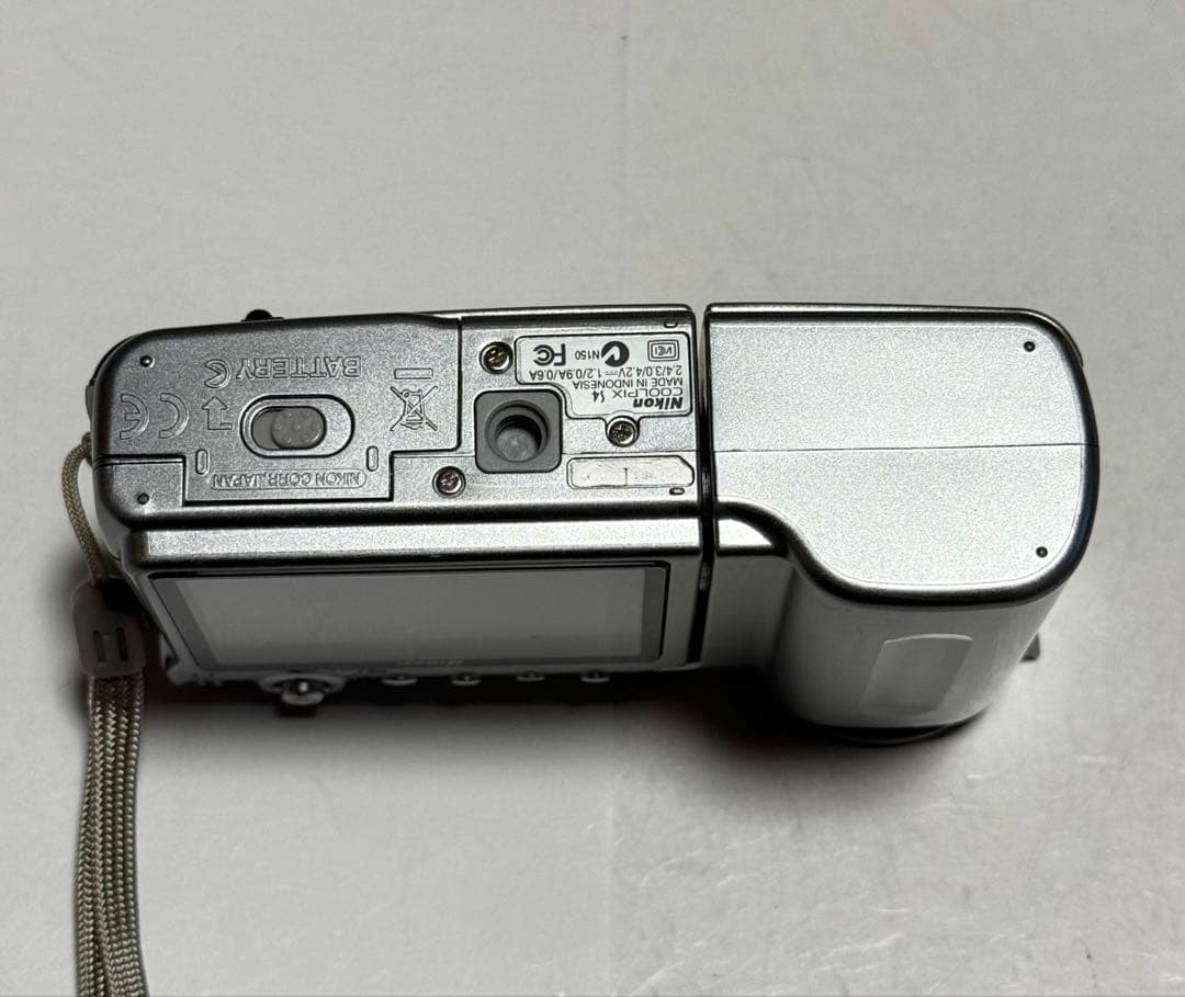 K*i様 ニコン Nikon クールピクス COOLPIX S4