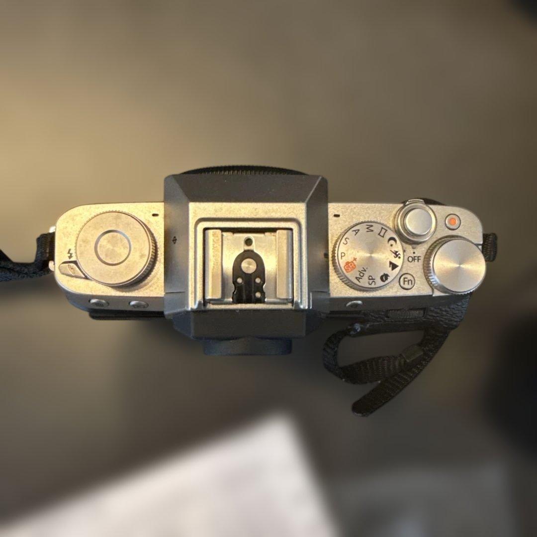 【美品】FUJIFILM X-T100 カメラ