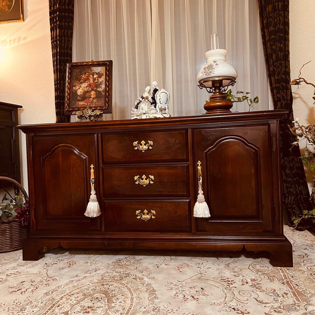 US製　アンティーク　キャビネット　チェスト　アメリカ製　輸入家具　サイドボード