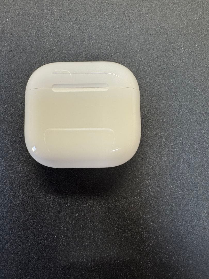 Apple AirPods 4 アクティブノイズ キャンセリング搭載