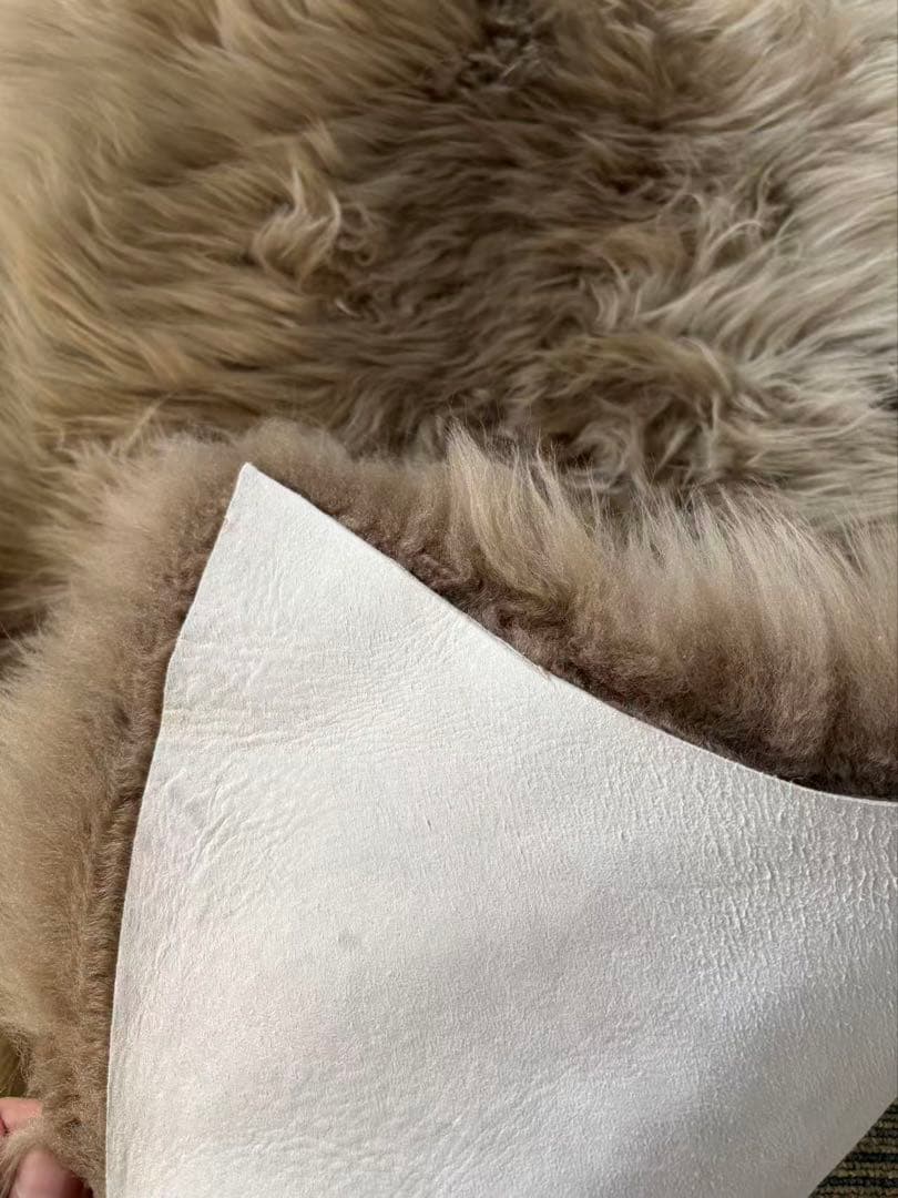 プレミアムシープスキンオーストリア天然毛皮 最高級ム一トンフリースウールラグ