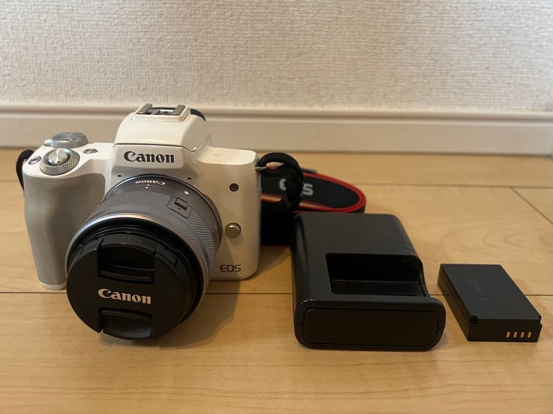 Canon EOS Kiss M レンズキット ホワイト