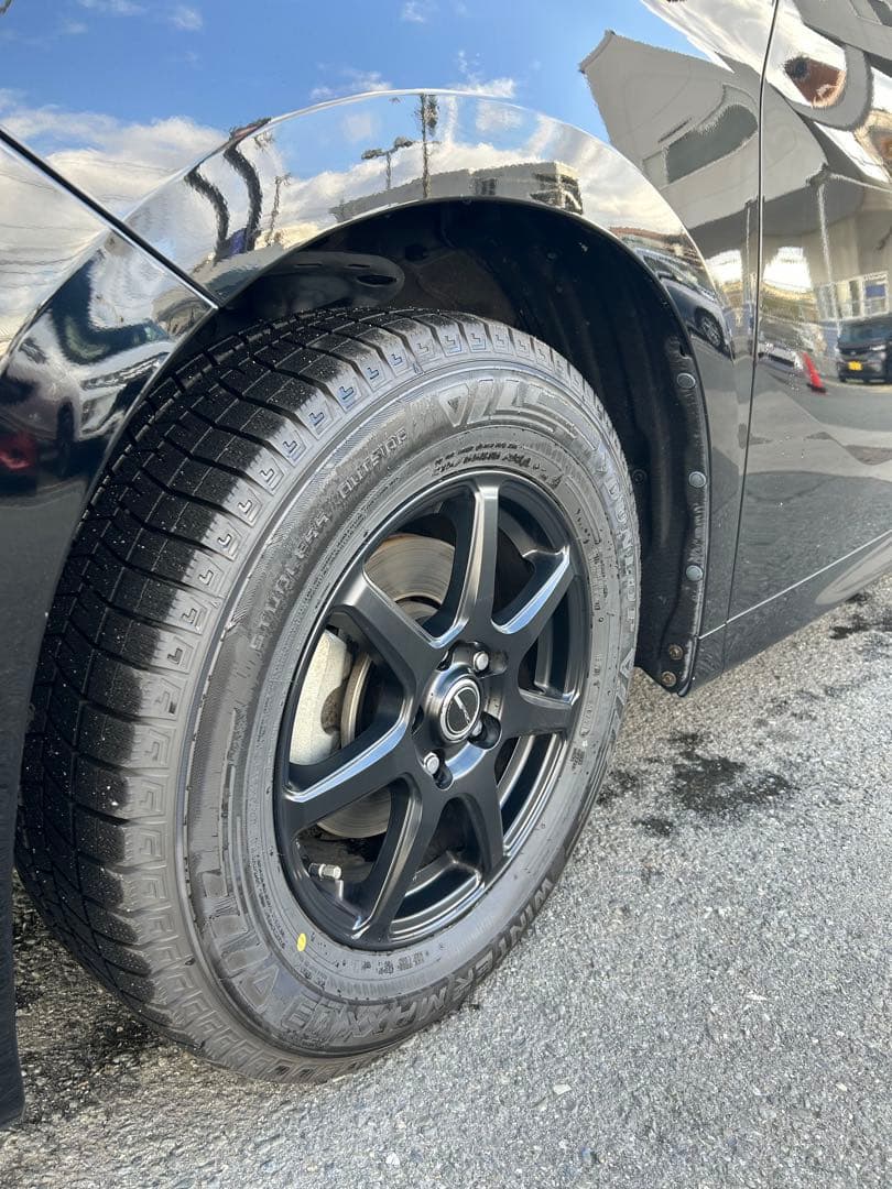DUNLOP スタッドレス　アルファード、ヴェルファイア　トヨタ車全般など