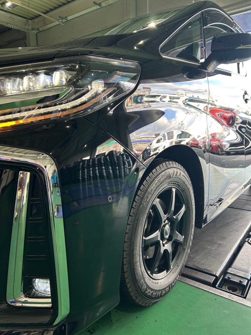 DUNLOP スタッドレス　アルファード、ヴェルファイア　トヨタ車全般など