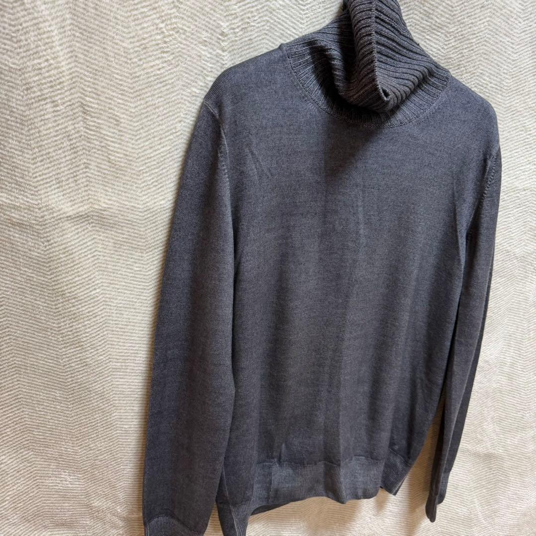 crucianiクルチアーニsize46タートルネックニット イタリア製