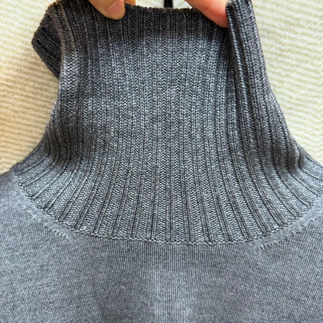 crucianiクルチアーニsize46タートルネックニット イタリア製