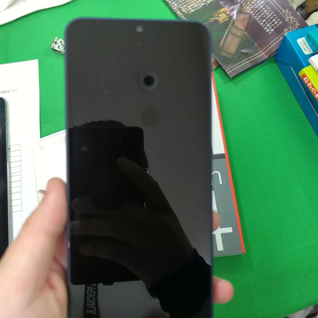 docomo AQUOS wish 4 SH-52E SIMフリー ブラック　黒