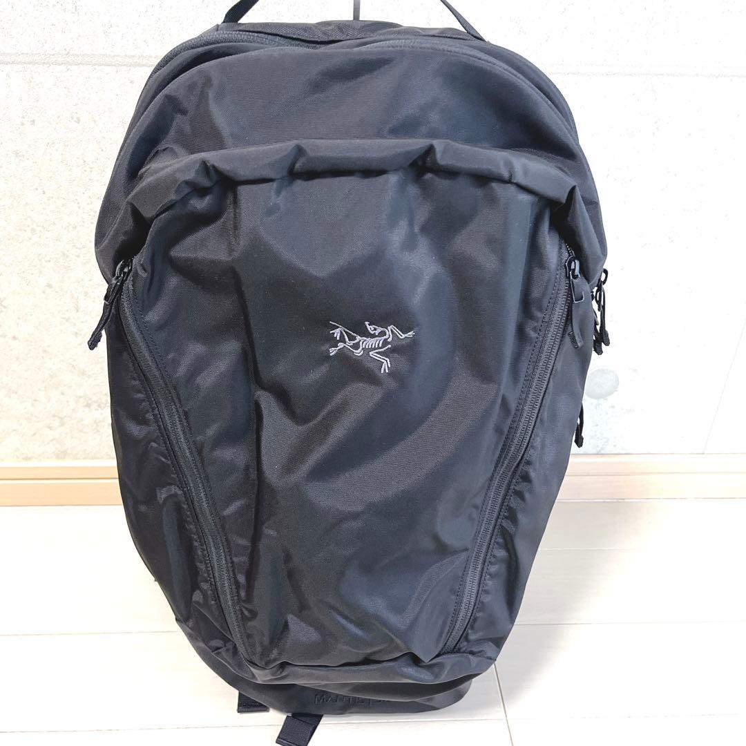 極美品　希少 廃盤品　アークテリクス mantis 32 Black リュック