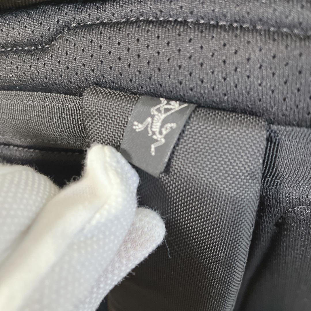 極美品　希少 廃盤品　アークテリクス mantis 32 Black リュック