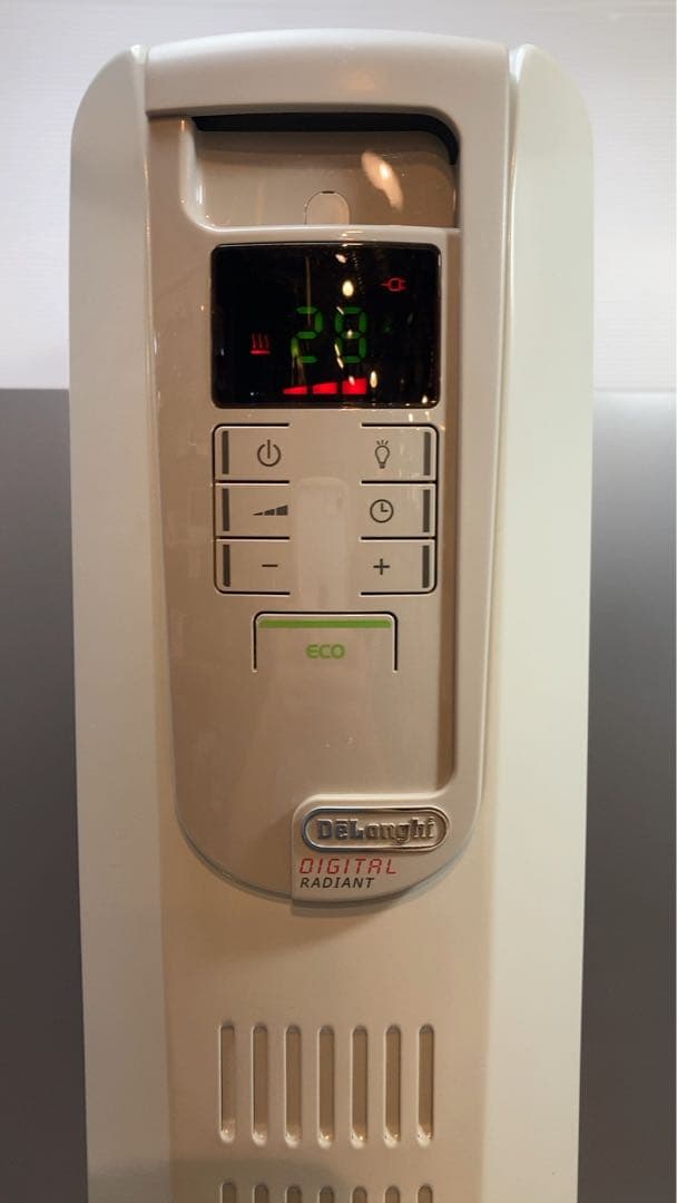 デロンギ　オイルヒーター　KHD410812-GC