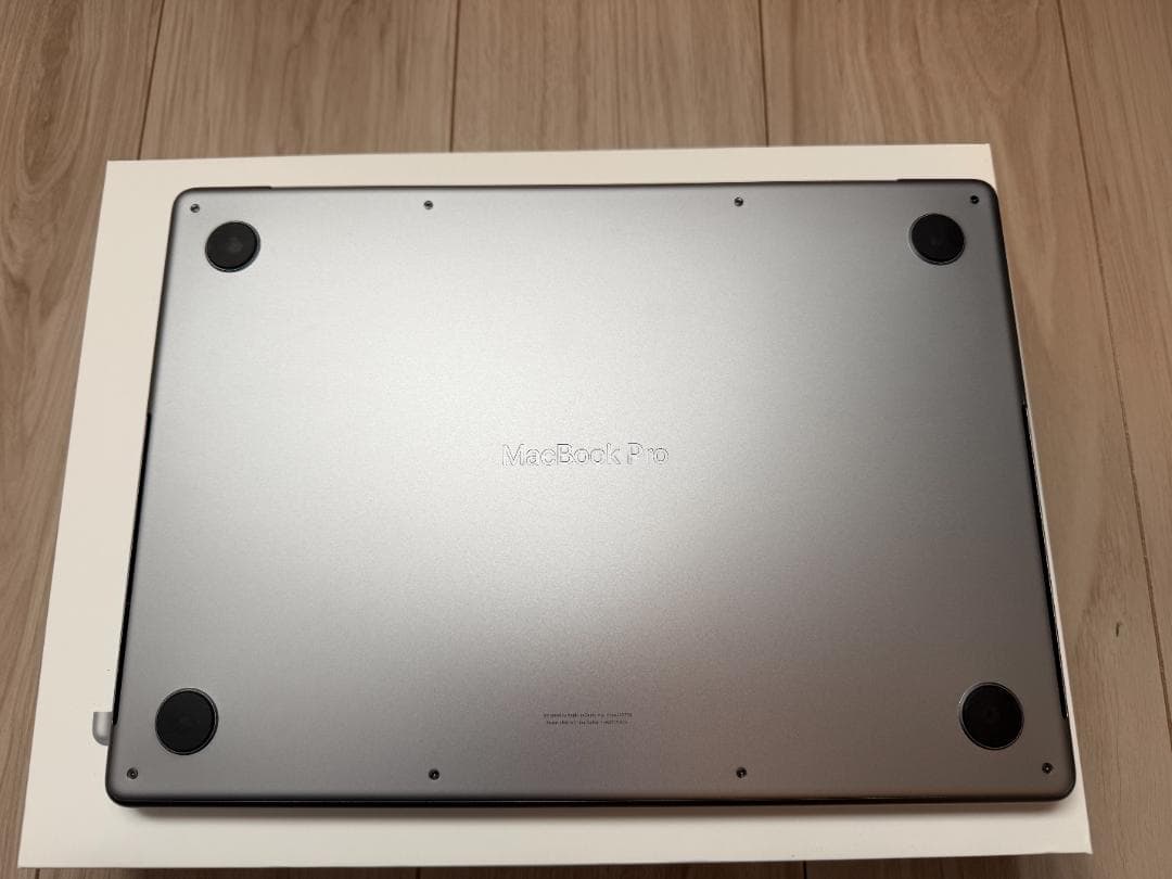 Macbook Pro 14インチ M2 16GB 512GB スペースグレイ
