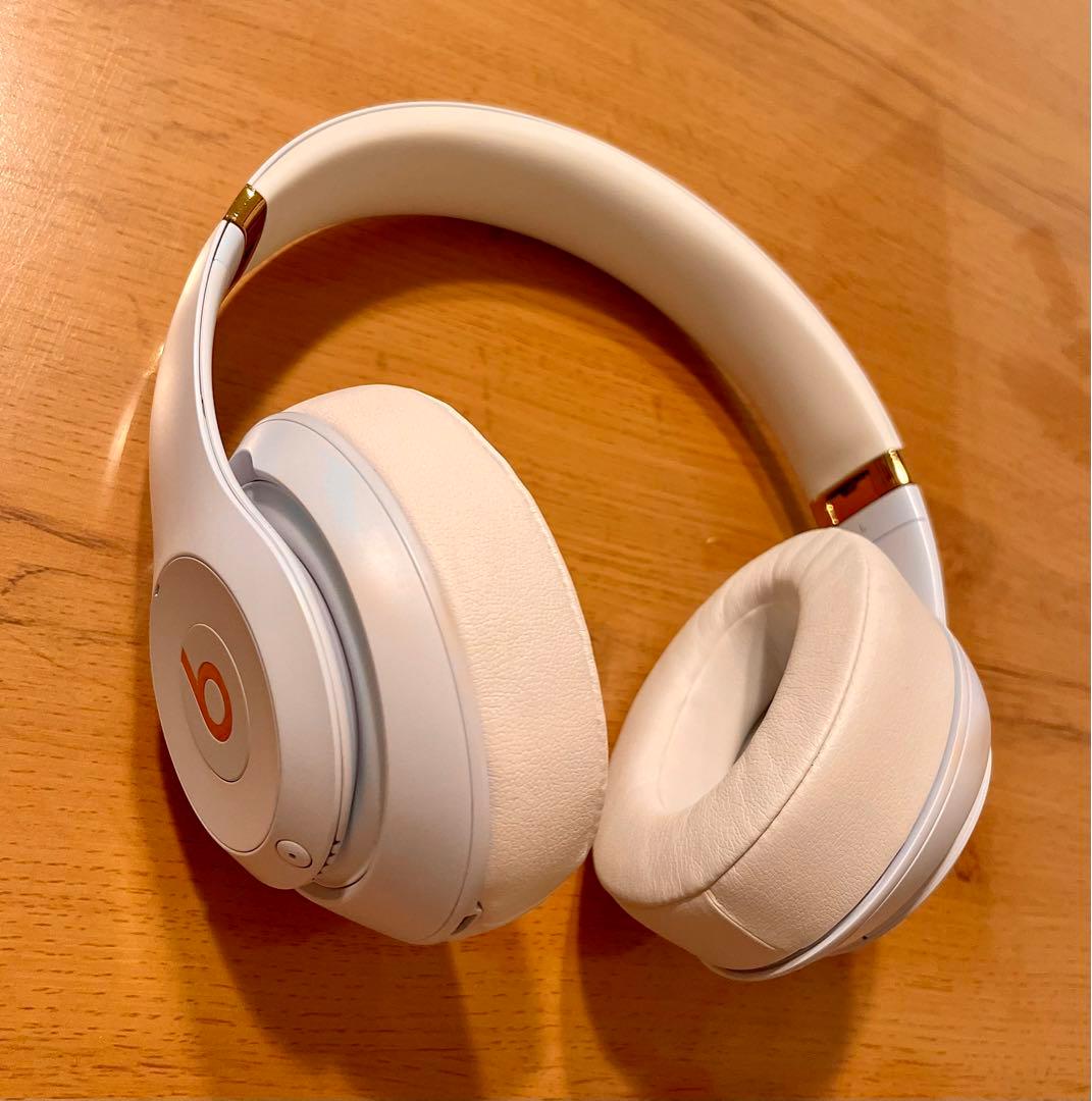 【セール中！美品】beats studio 3ワイヤレス ヘッドホン