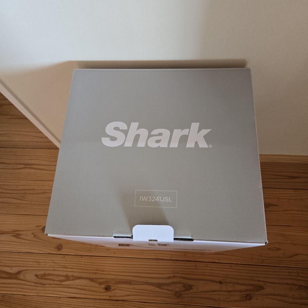 箱入りShark iQ+ コードレススティッククリーナー IW3241J