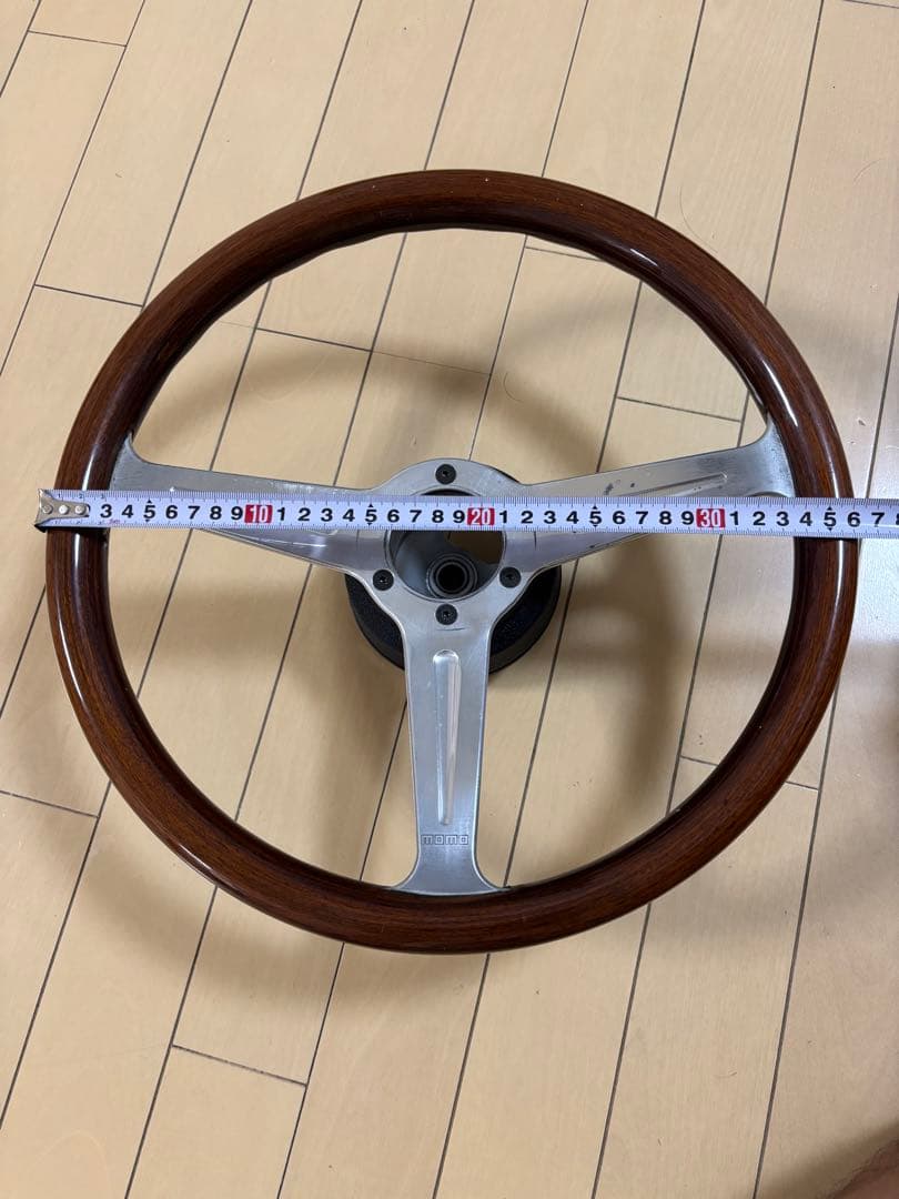 momo ウッドステアリング