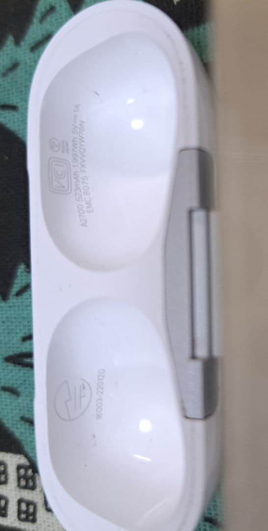 AirPods Pro 第2世代 左耳　A2699　エアーポッズ プロ ケース付