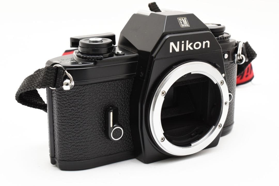 超美品 ニコン 　EM 説明書付 フィルムカメラ　モルト新品交換済 B741N