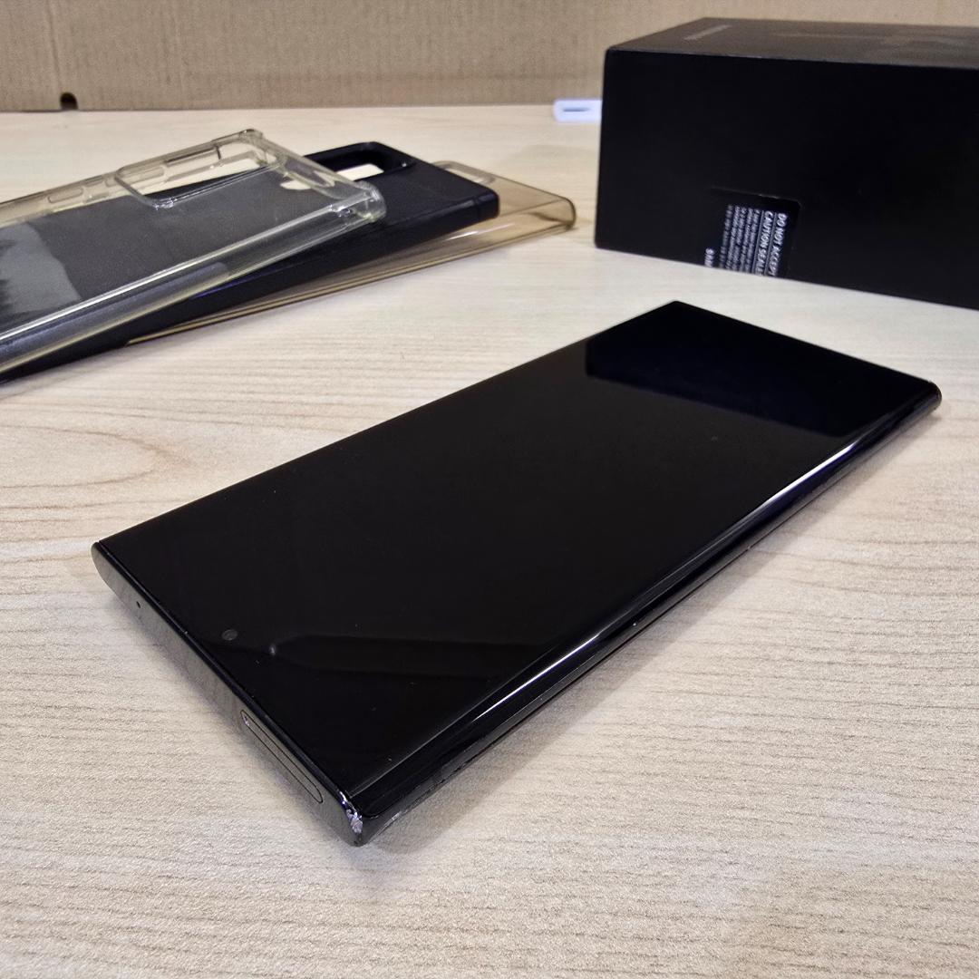 Galaxy Note 20 Ultra 5G 裏面に割れ有 機能は正常に動作可