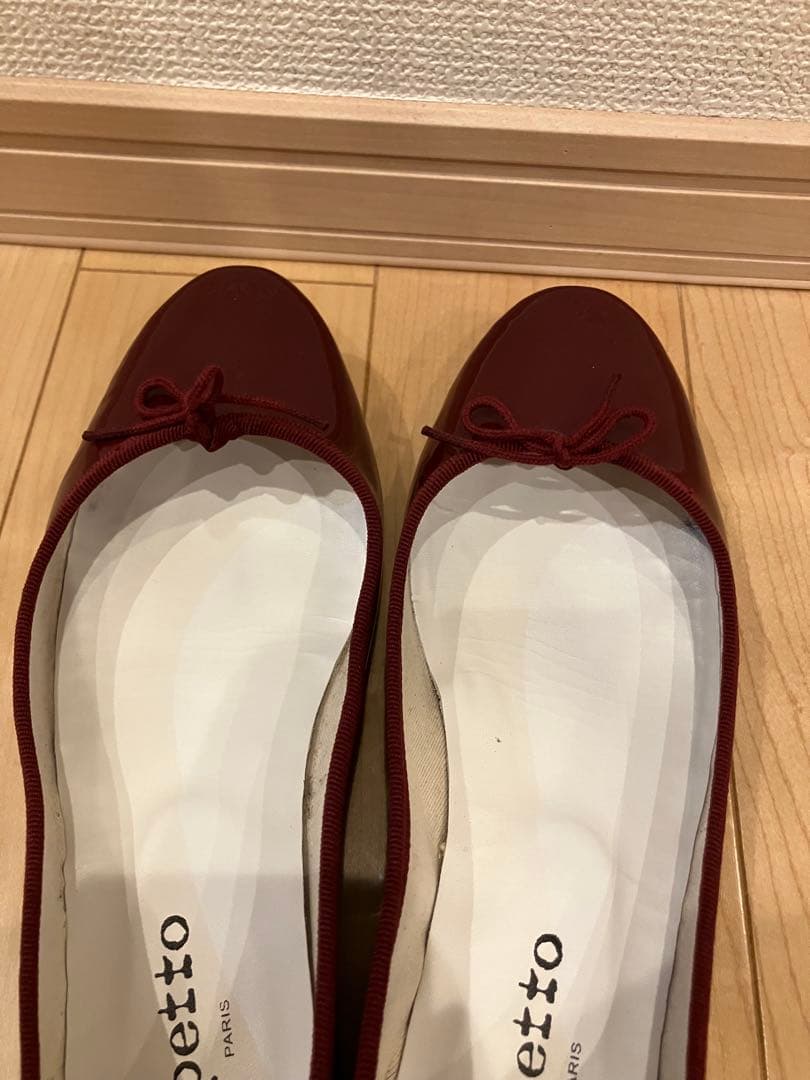 Repetto バーガンディ フラットシューズ