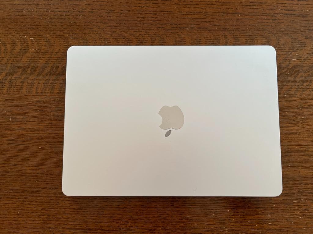 MacBook Air M2 13.6インチ 8GB / 256GB シルバー
