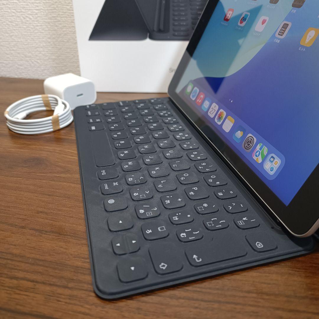 iPad 第9世代 64GB、Apple Smart Keyboard