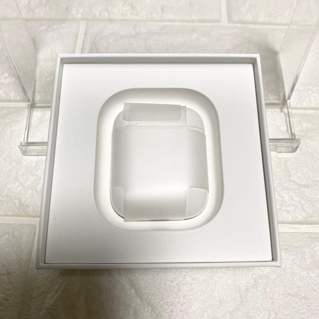 ゆ*な様 美品 AirPods2 付属品完備