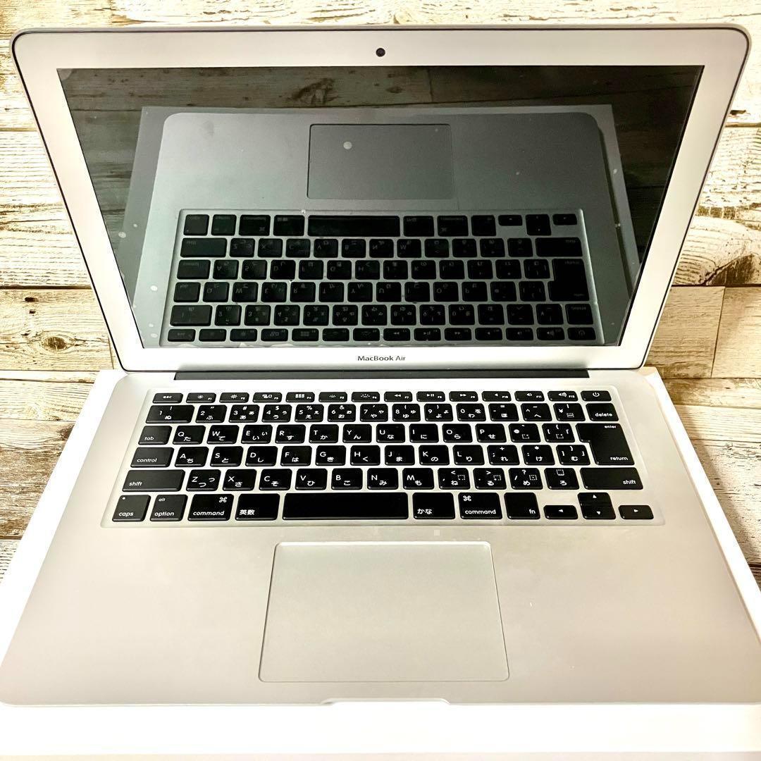【美品】Apple MacBook Air 2017 充電器付き　A1466