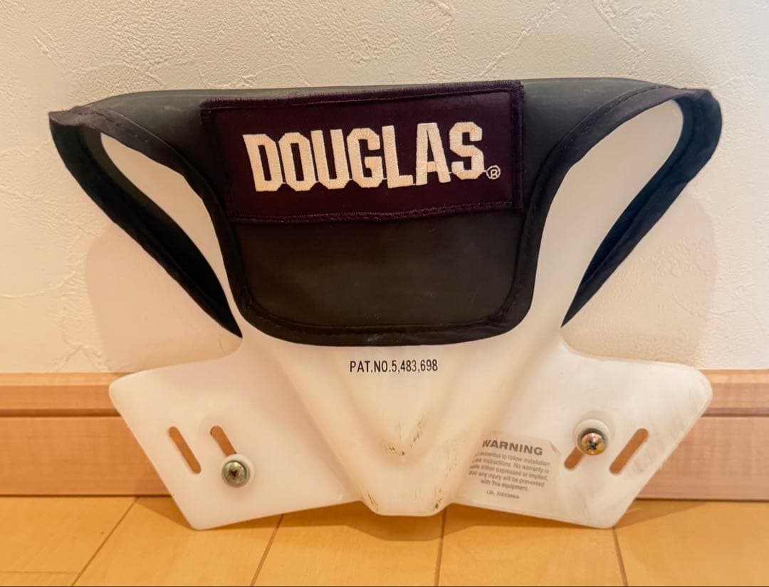 DOUGLAS ネックロール　ブラック