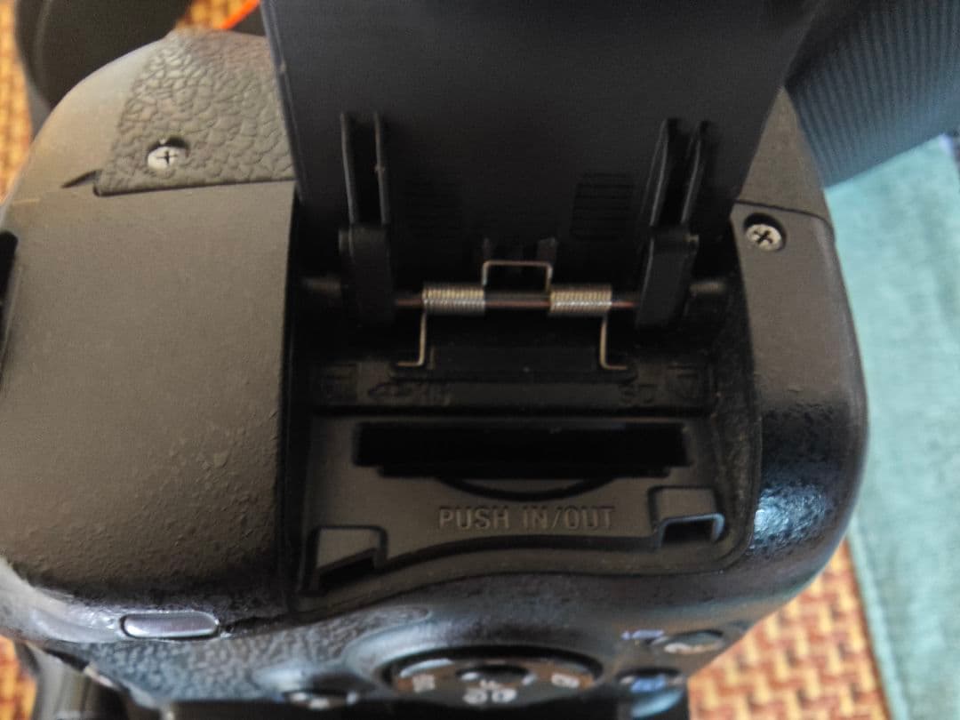 ソニー アルファ A65 デジタル一眼レフカメラセットSLT-A65V SONY