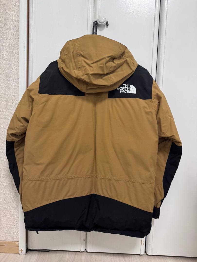 THE NORTH FACE マウンテンダウンジャケット ブラウン/ブラック